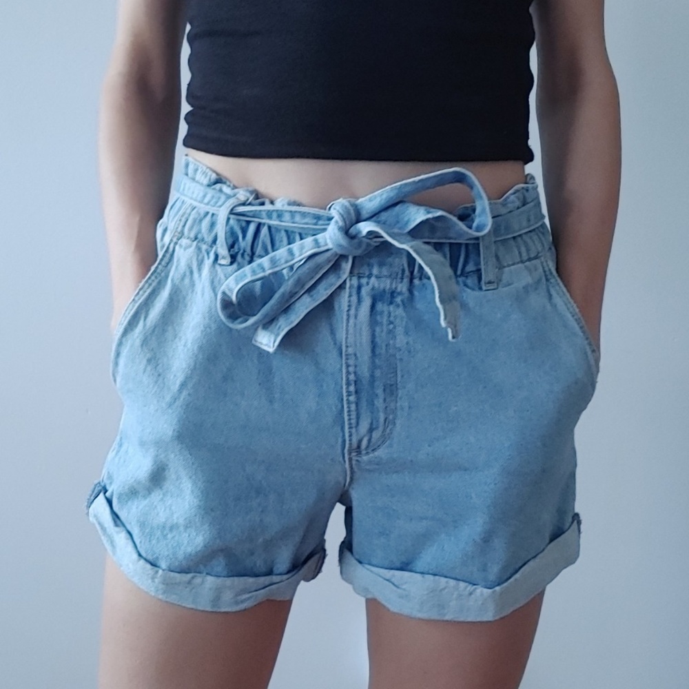 ✨2/$40✨ Denim paperbag shorts
